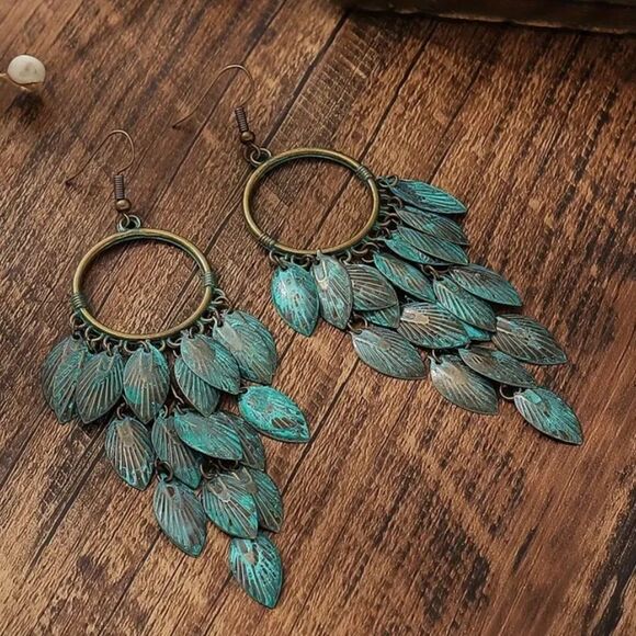 ✨ 🆕 ✨ Bohemian Turquoise & Bronze Leaf Dangle Earrings Antique Finish✨ - Picture 4 of 10
